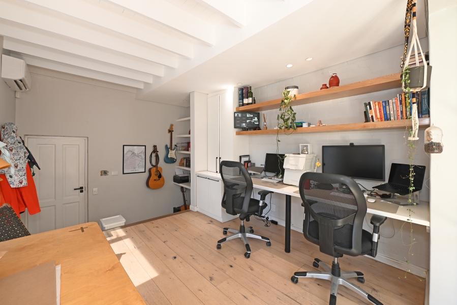 To Let 4 Bedroom Property for Rent in Newlands Western Cape